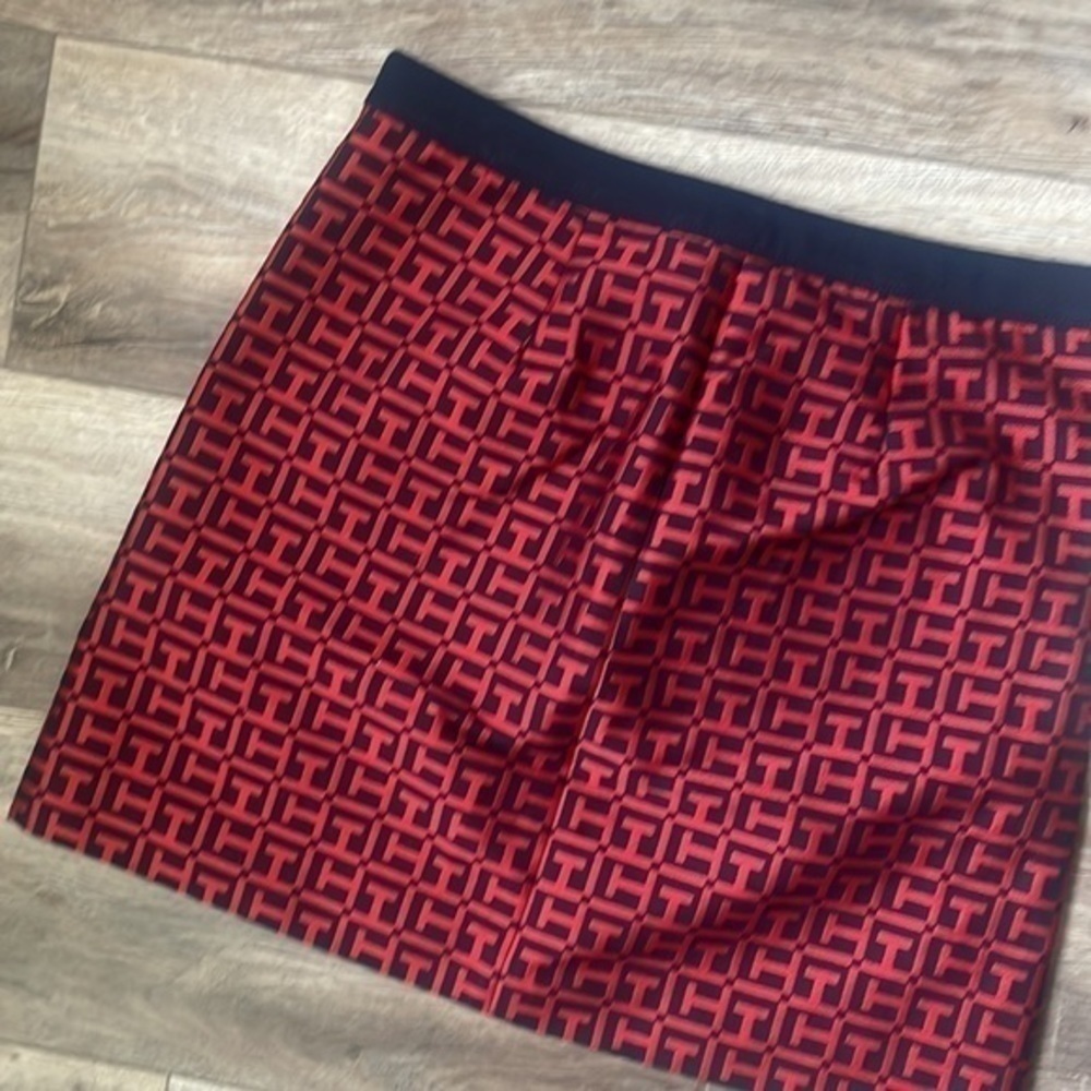 Tommy Hilfiger skirt size 4 navy and red - Picture 8 of 9